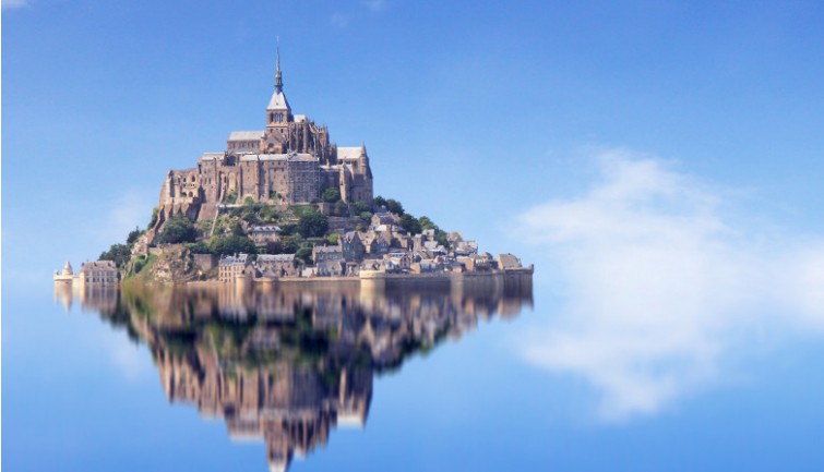 Mont Saint Michel Day Trip from Paris 